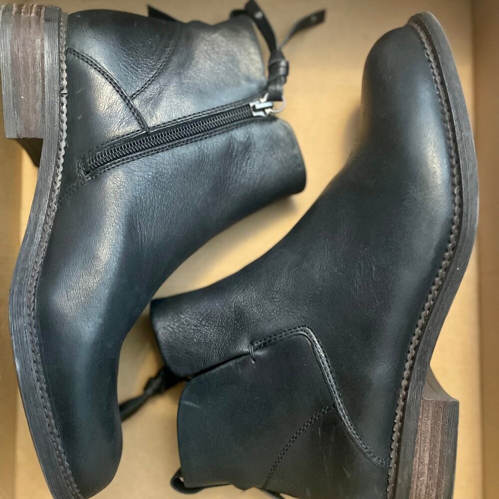 Franco Sarto Hyla Leather Ankle Boots Women's 8.5 M Bootie Zipper Black